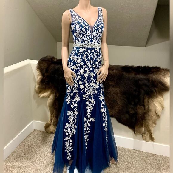 Custom Made Embroidered Lace and Exquisite Beaded 
& Sequins Mermaid Gown - Picture 13 of 17